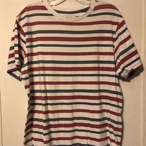 21 Men An American Brand Red/Blue striped s/s t-shirt in size Large